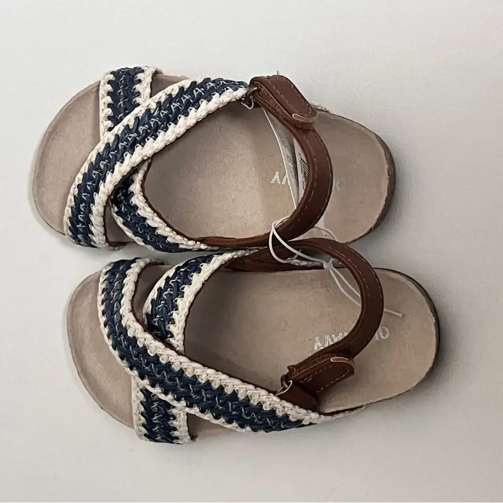 Old Navy Mixed Material Girls Cross-Strap Sandals Sz 7